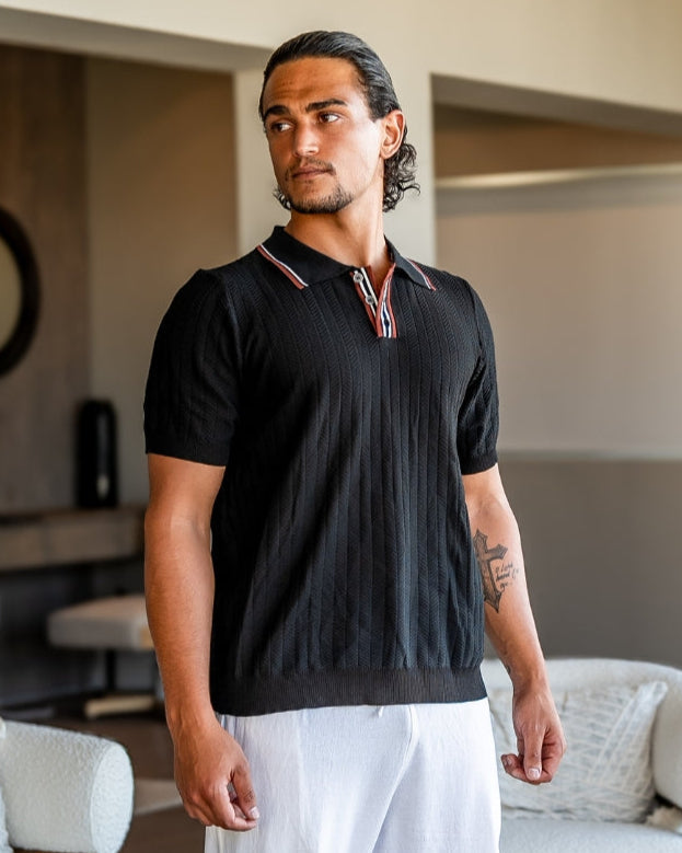 Polo a Maglia con Texture a Spina di Pesce e Dettagli a Contrasto