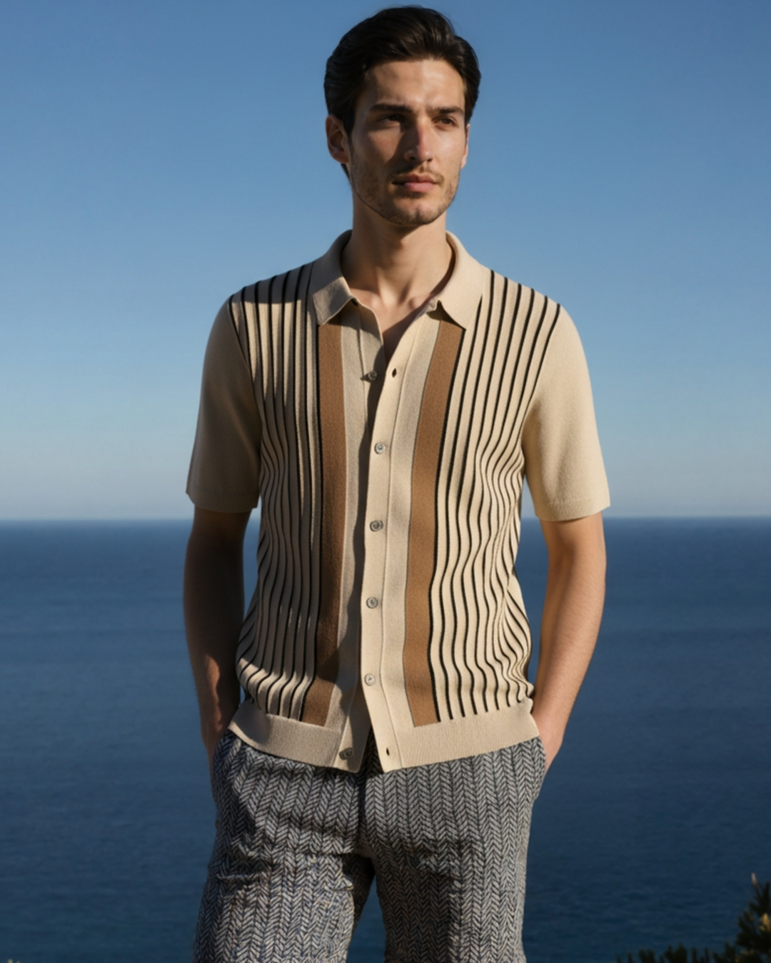 Polo a Maglia con Righe Verticali a Contrasto