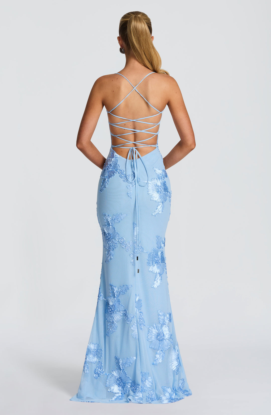 Abito Maxi con Ricami Floreali e Bretelle Sottili