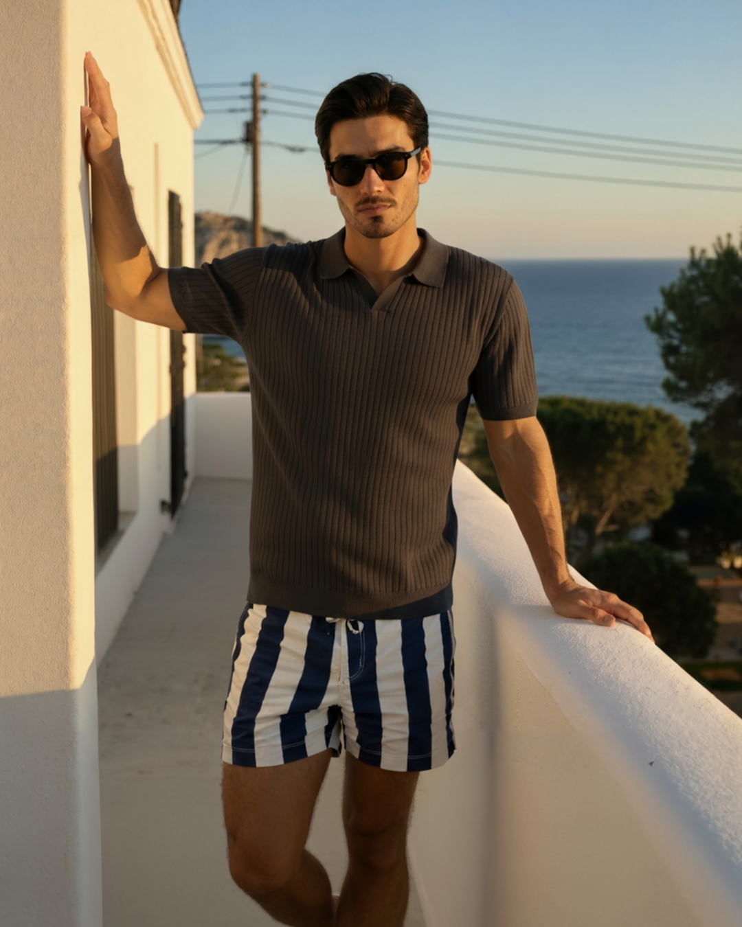 Polo a Maglia a Costine con Scollo Aperto